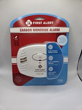 First Alert Carbon Moboxide Alarm 9V Battery Powered NEW
